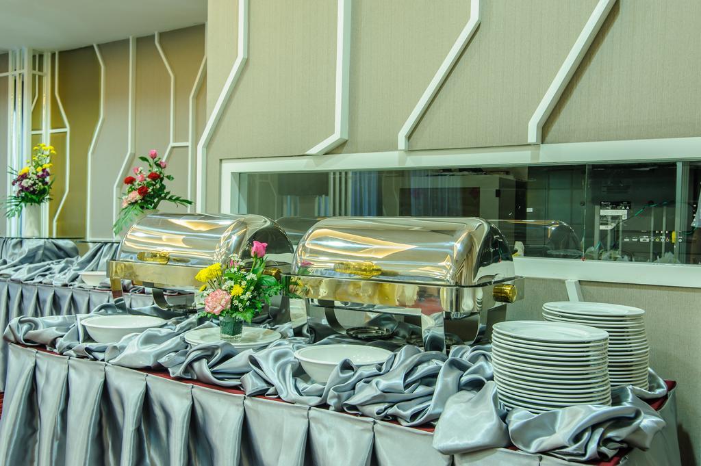The Paradiso Jk Design Hotel Nakhon Sawan Εξωτερικό φωτογραφία