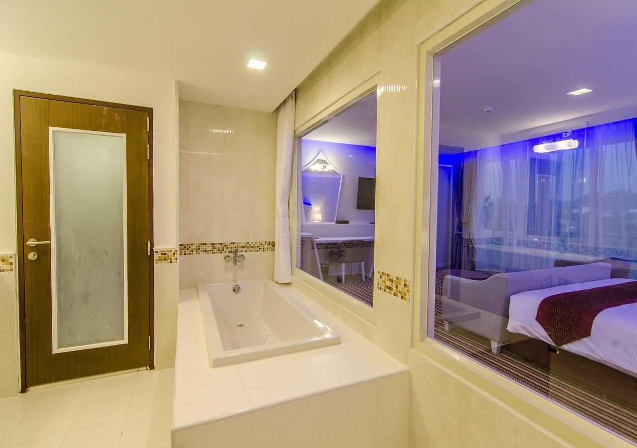 The Paradiso Jk Design Hotel Nakhon Sawan Εξωτερικό φωτογραφία