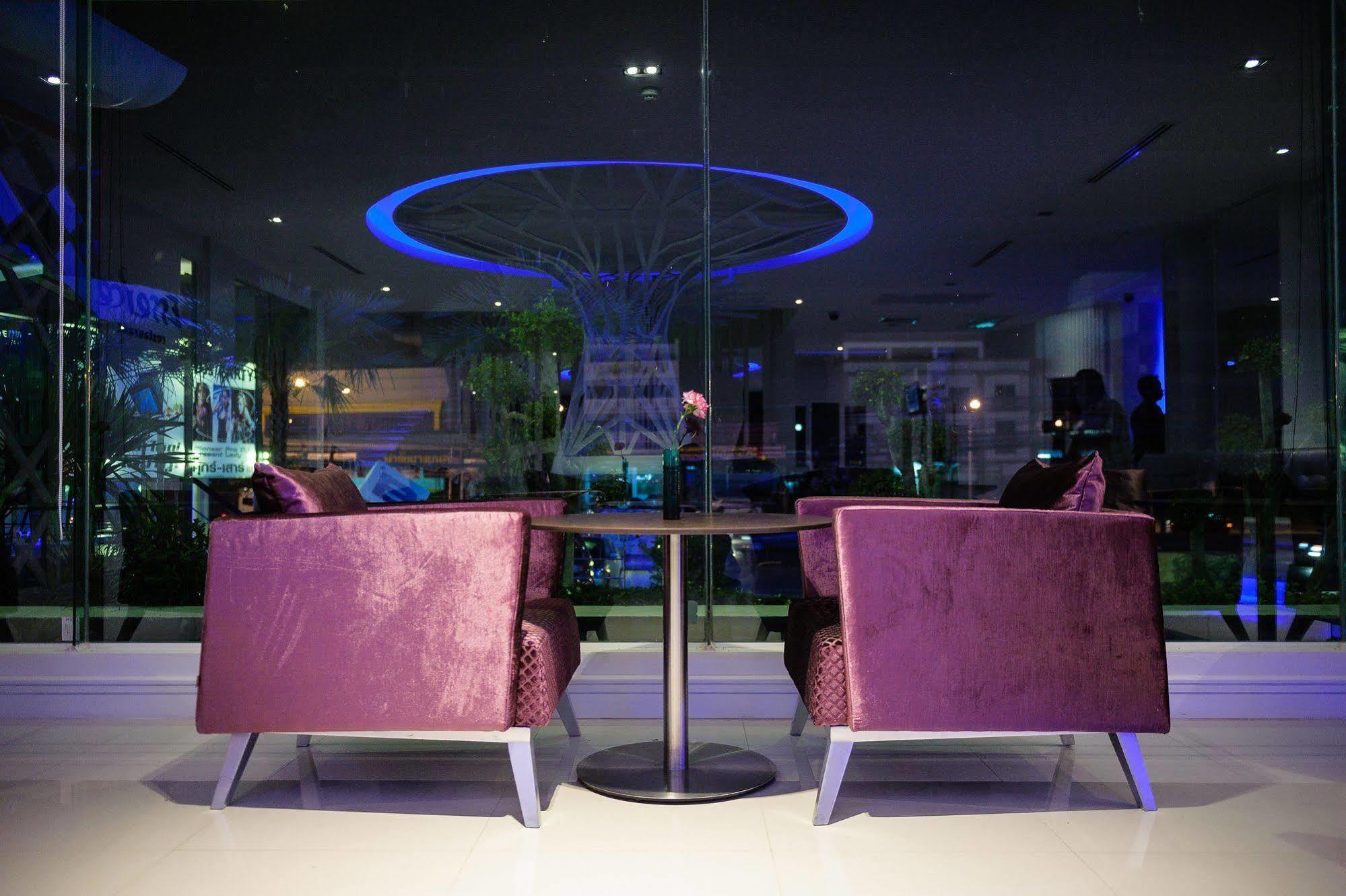 The Paradiso Jk Design Hotel Nakhon Sawan Εξωτερικό φωτογραφία
