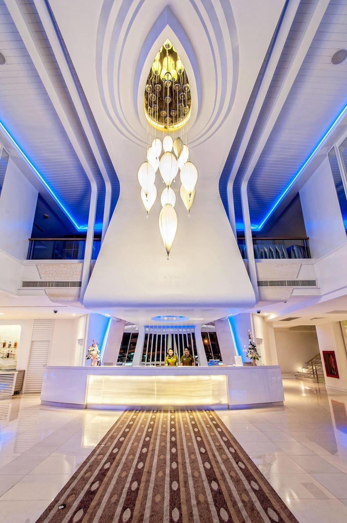 The Paradiso Jk Design Hotel Nakhon Sawan Εξωτερικό φωτογραφία
