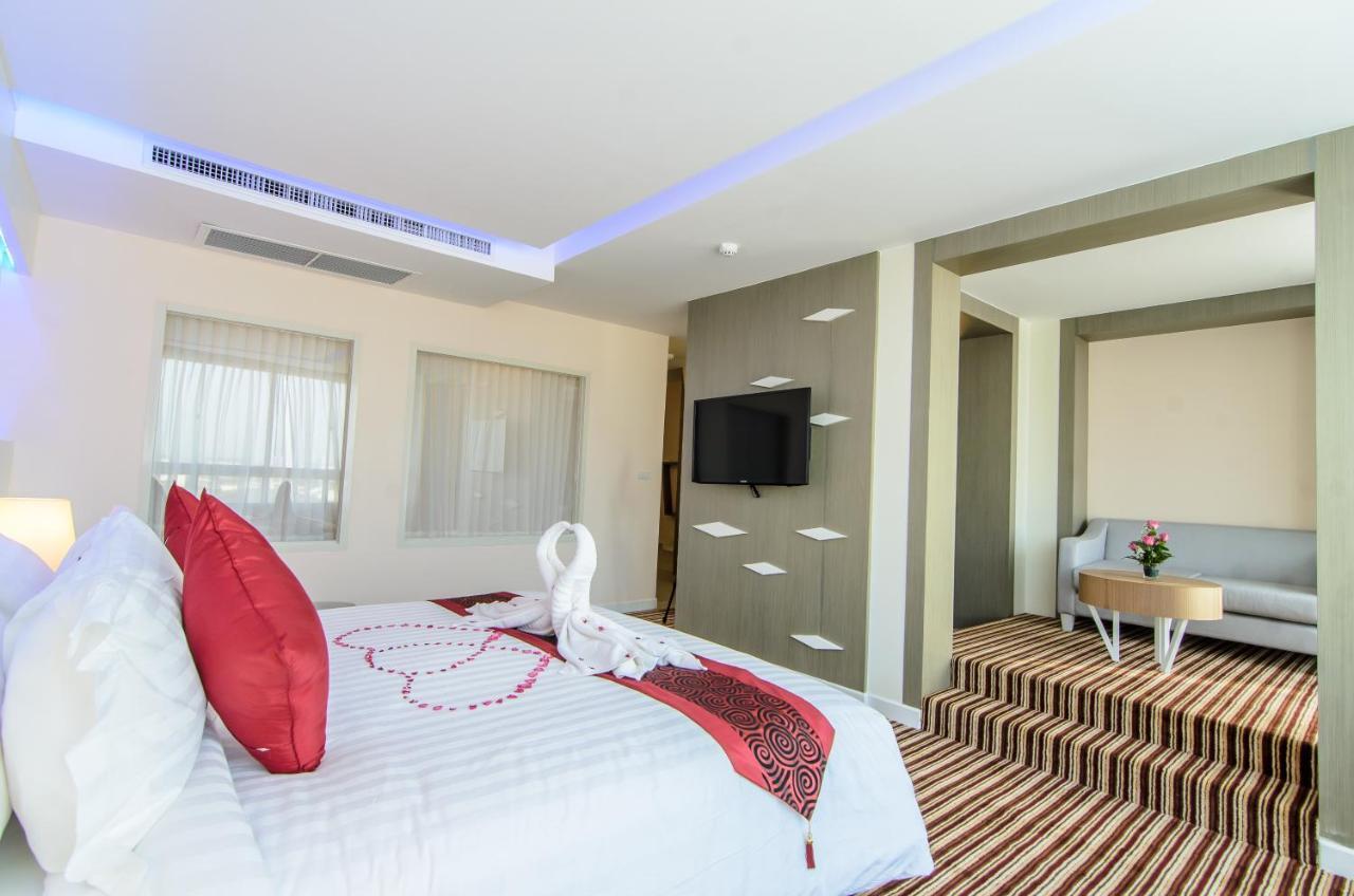 The Paradiso Jk Design Hotel Nakhon Sawan Εξωτερικό φωτογραφία